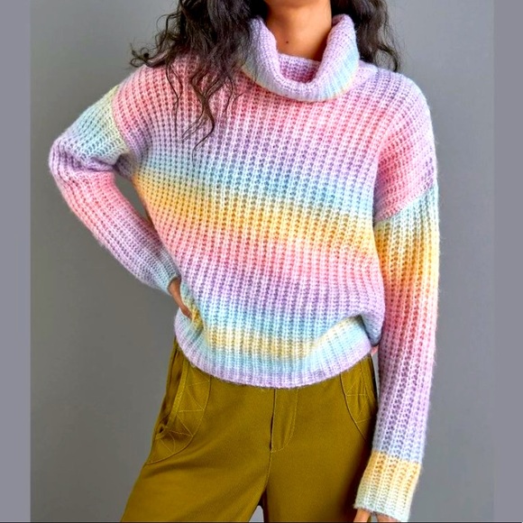 Line and dot rainbow turtleneck sweater